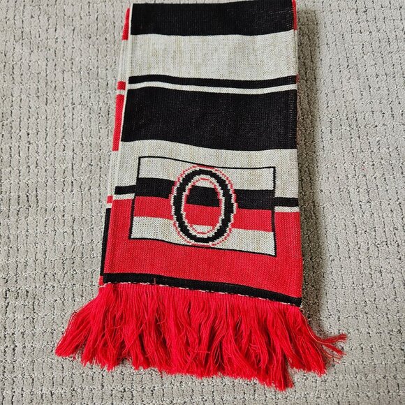 Ottawa Senators Scarf One Size CCM Red Black Striped Knit Fringe NHL Hockey NWOT - Picture 2 of 7